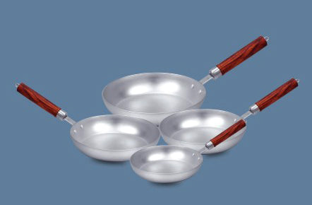 Super Fry Pan Wooden Handle (1-4)